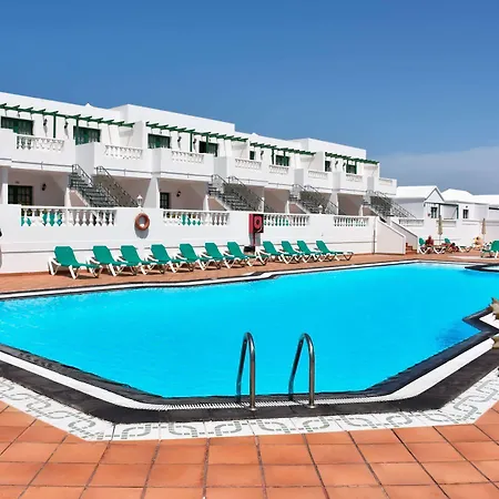 アパート Tisalaya